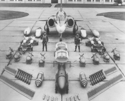 Buccaneer weapons - recce pack rear centre